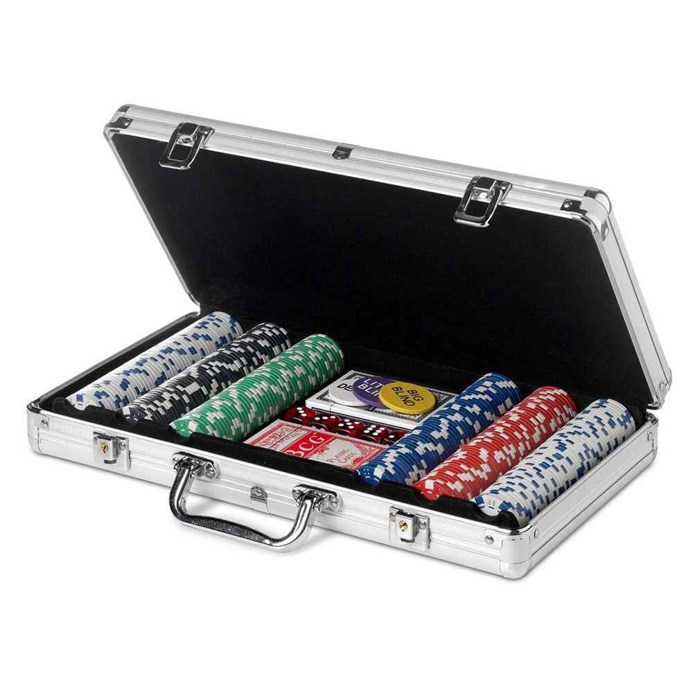 Луксозно куфарче с 300 чипа за покер