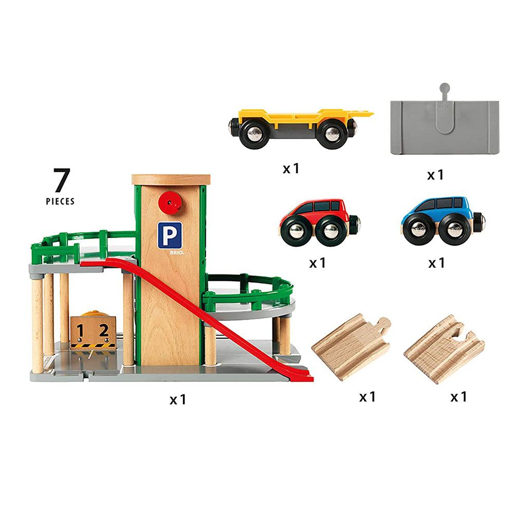 Дървен гараж с паркинг