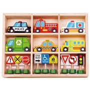 Дървени колички и пътни знаци