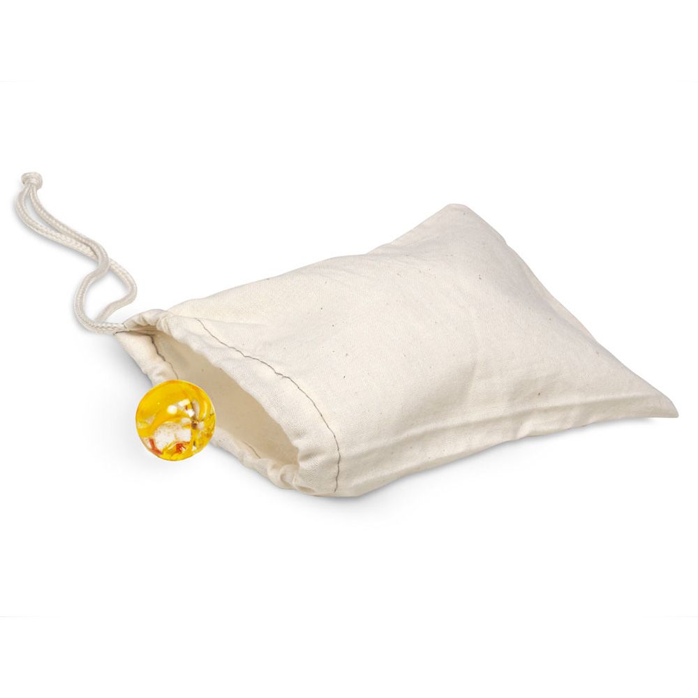 Стъклени топчета в метална кутия