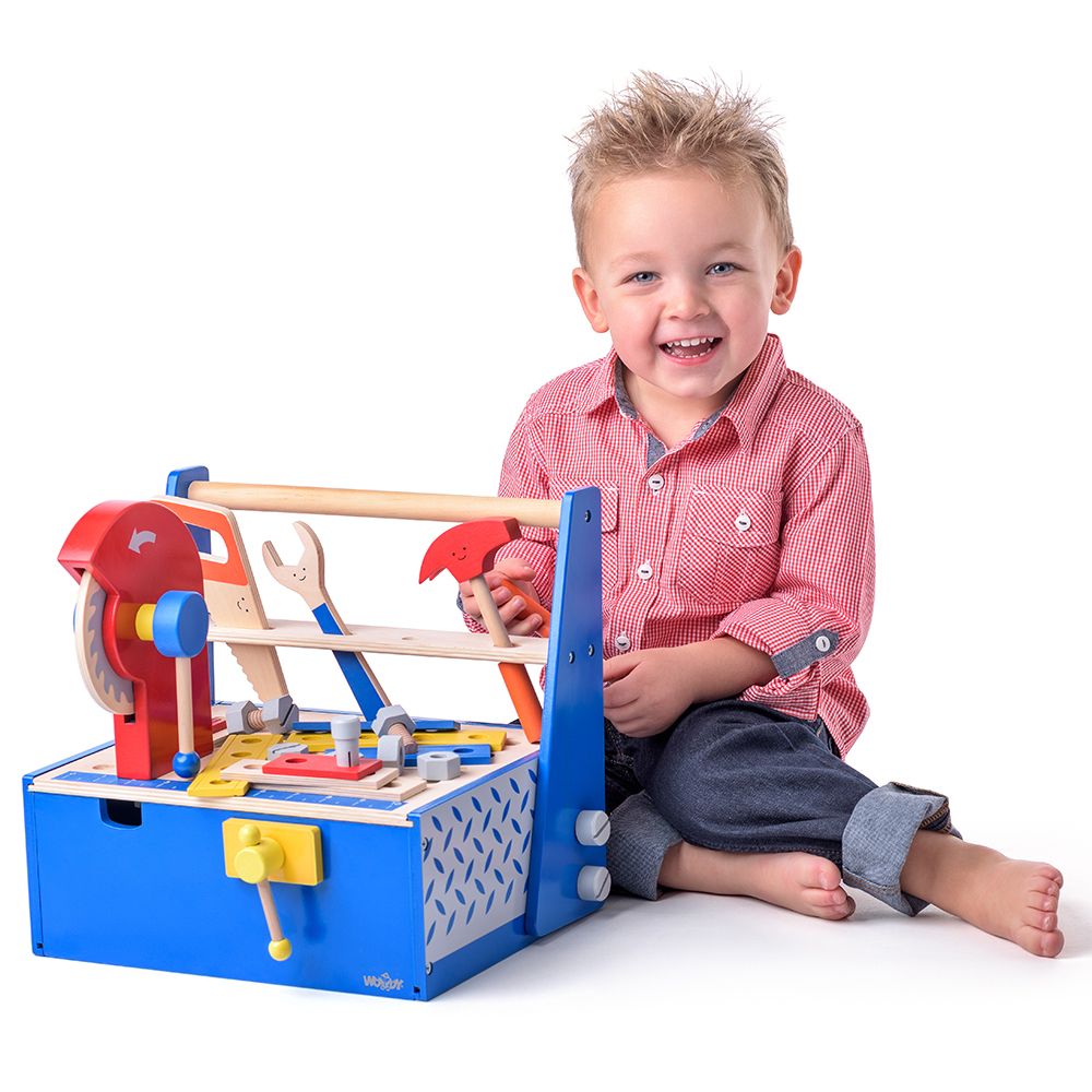 Дървено сандъче с инструменти, Помощникът на татко