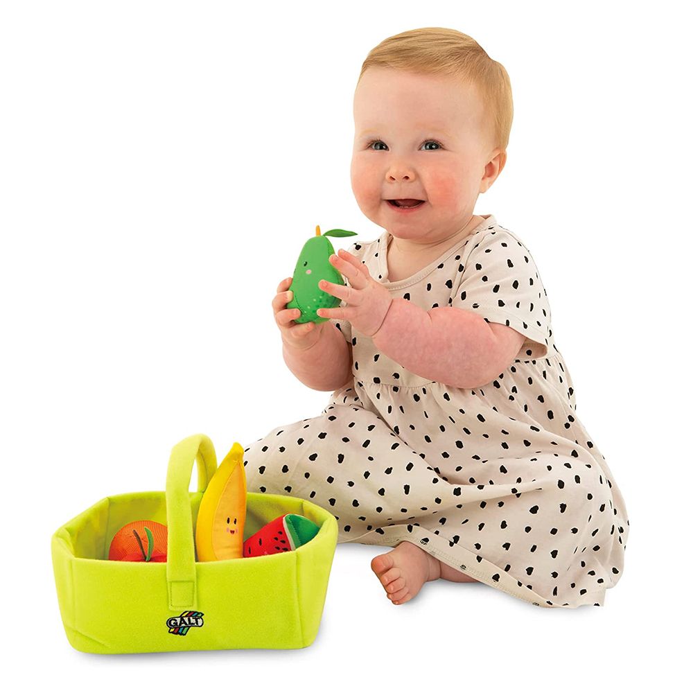 Бебешка кошница с плодове