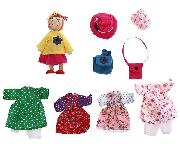 Кукла Сандра, с гардероб и дрехи за преобличане