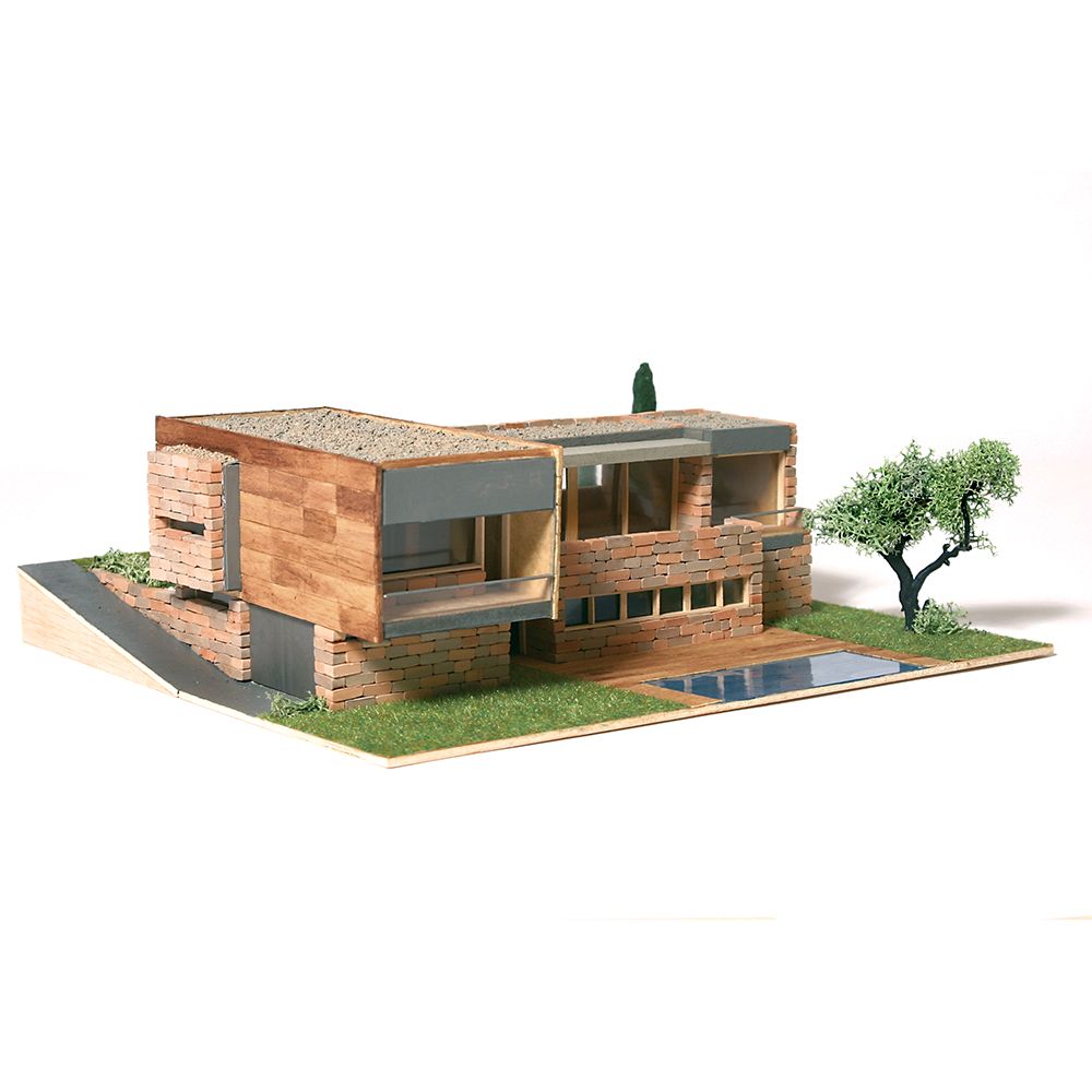 Domus kits, Модерна къща, Мура