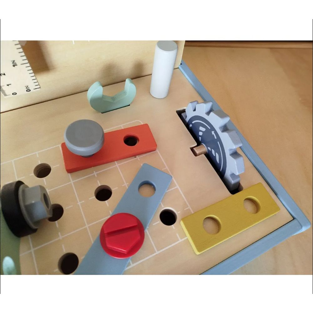 Дървена настолна детска работилница