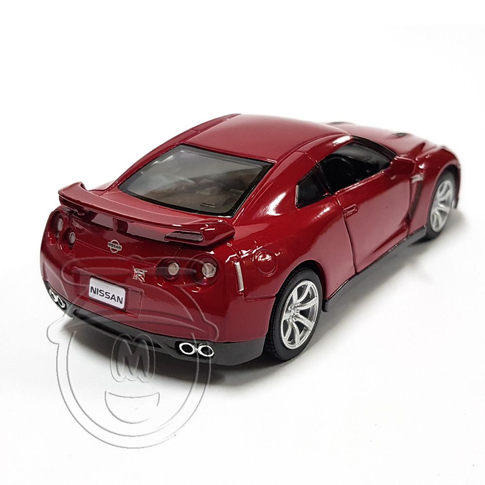 Метална кола, Nissan GTR R35