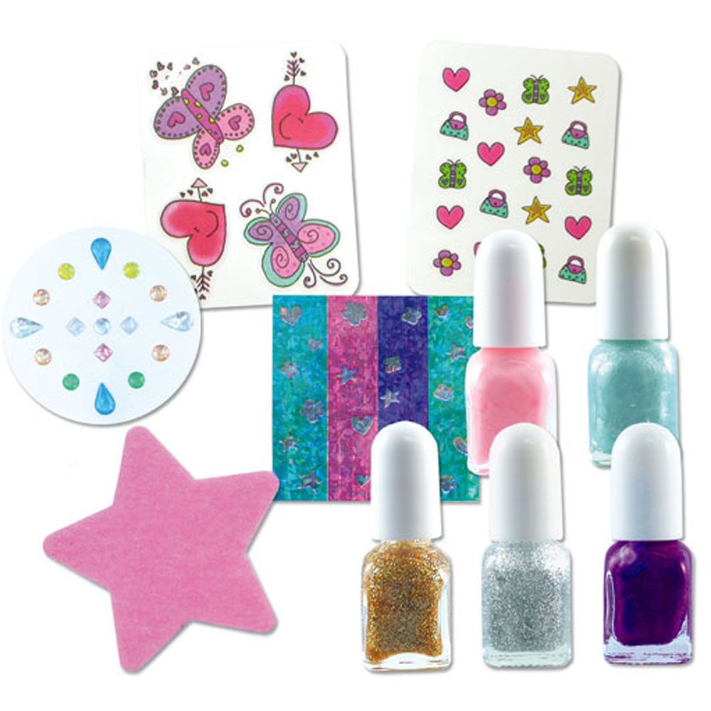 Детски лакове и аксесоари за перфектен маникюр