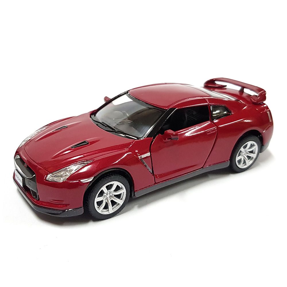 Метална кола, Nissan GTR R35
