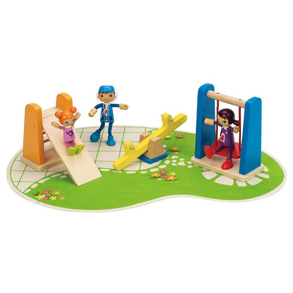 Hape, Дървена игра, На детската площадка