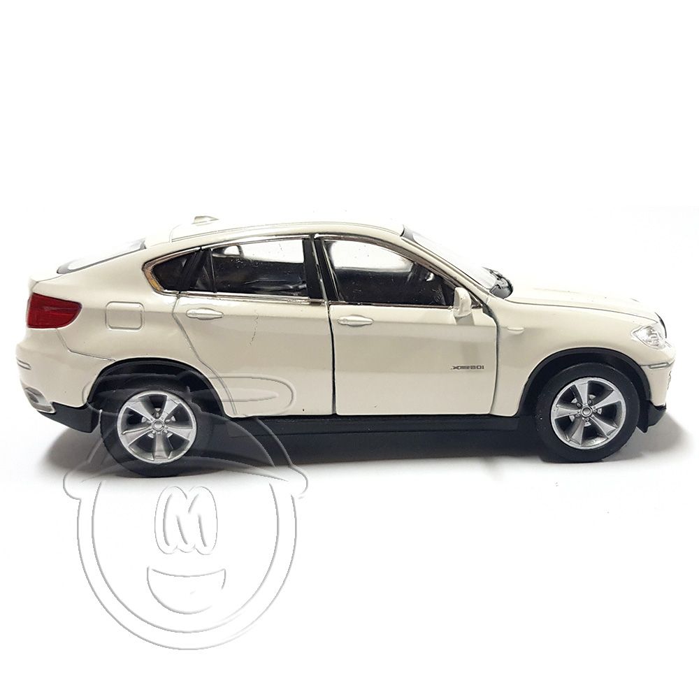 Метална кола, BMW X6
