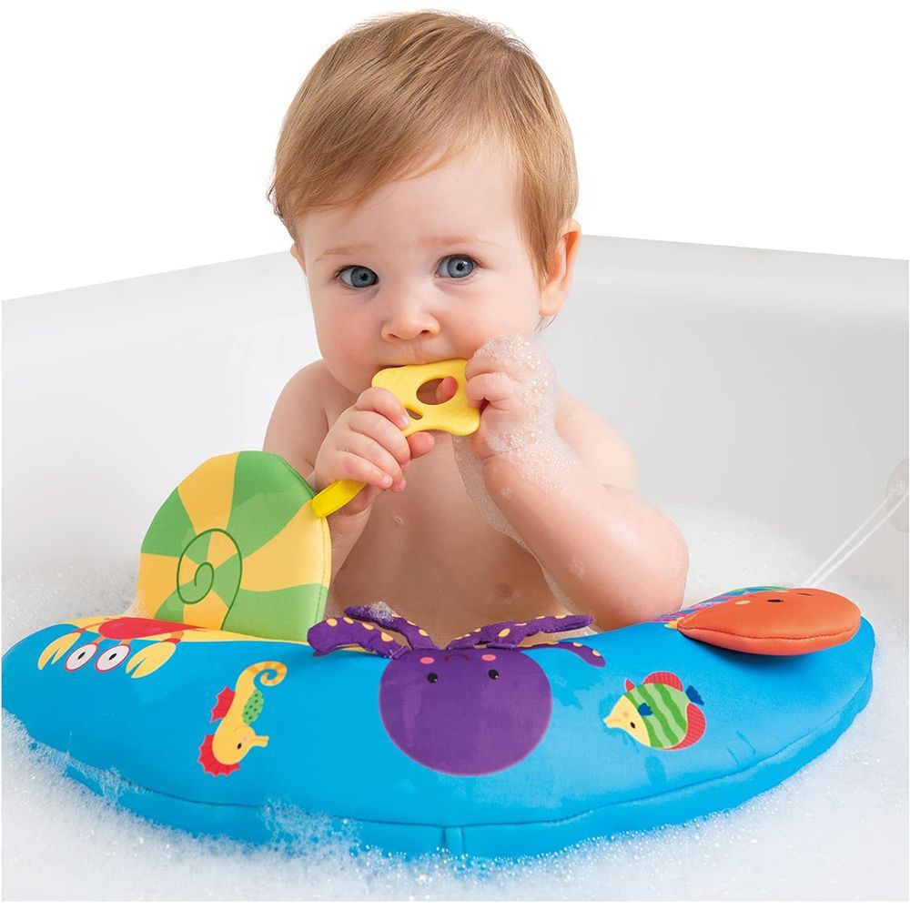 Бебешка възглавница за баня с активности