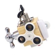 Бизи кубче – практическа игра за развитие на уменията на децата