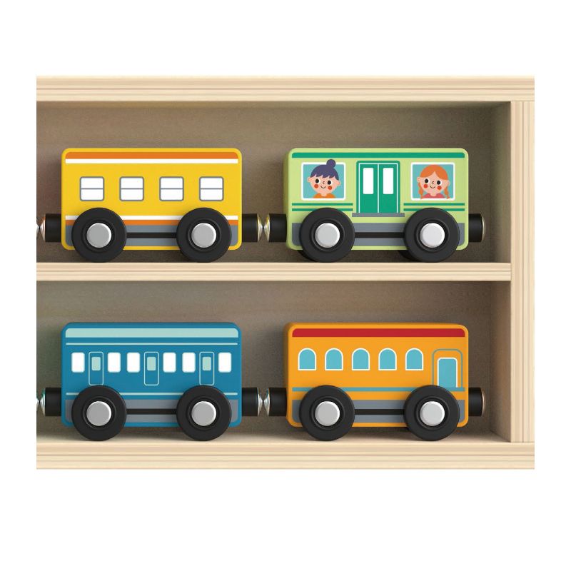 Комплект влакчета в дървена кутия