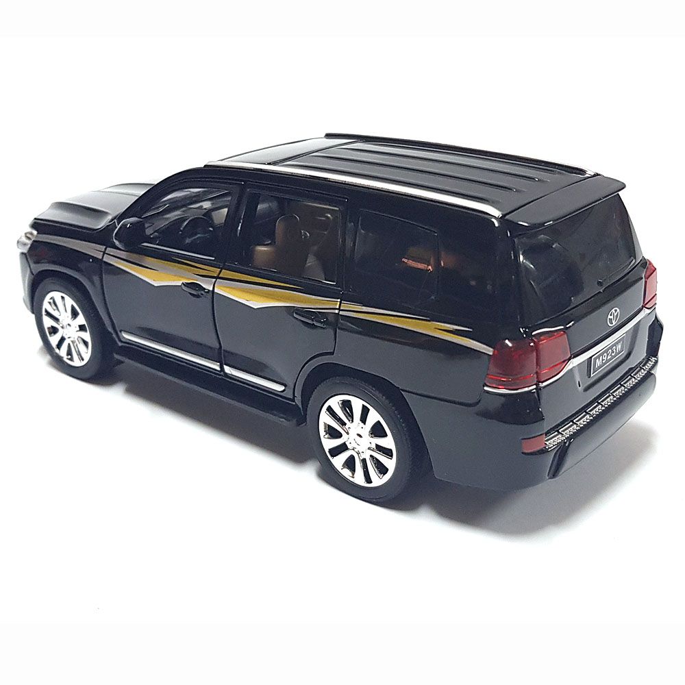 Метална кола, Toyota Land Cruiser 4x4