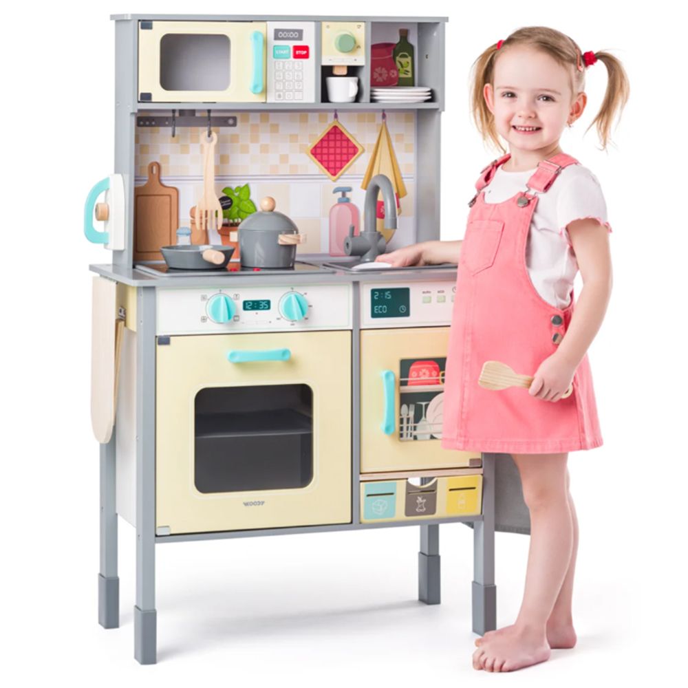 Детска дървена кухня, със звуци и светлини, Мия