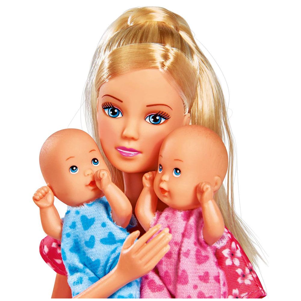 Стефи с бебета