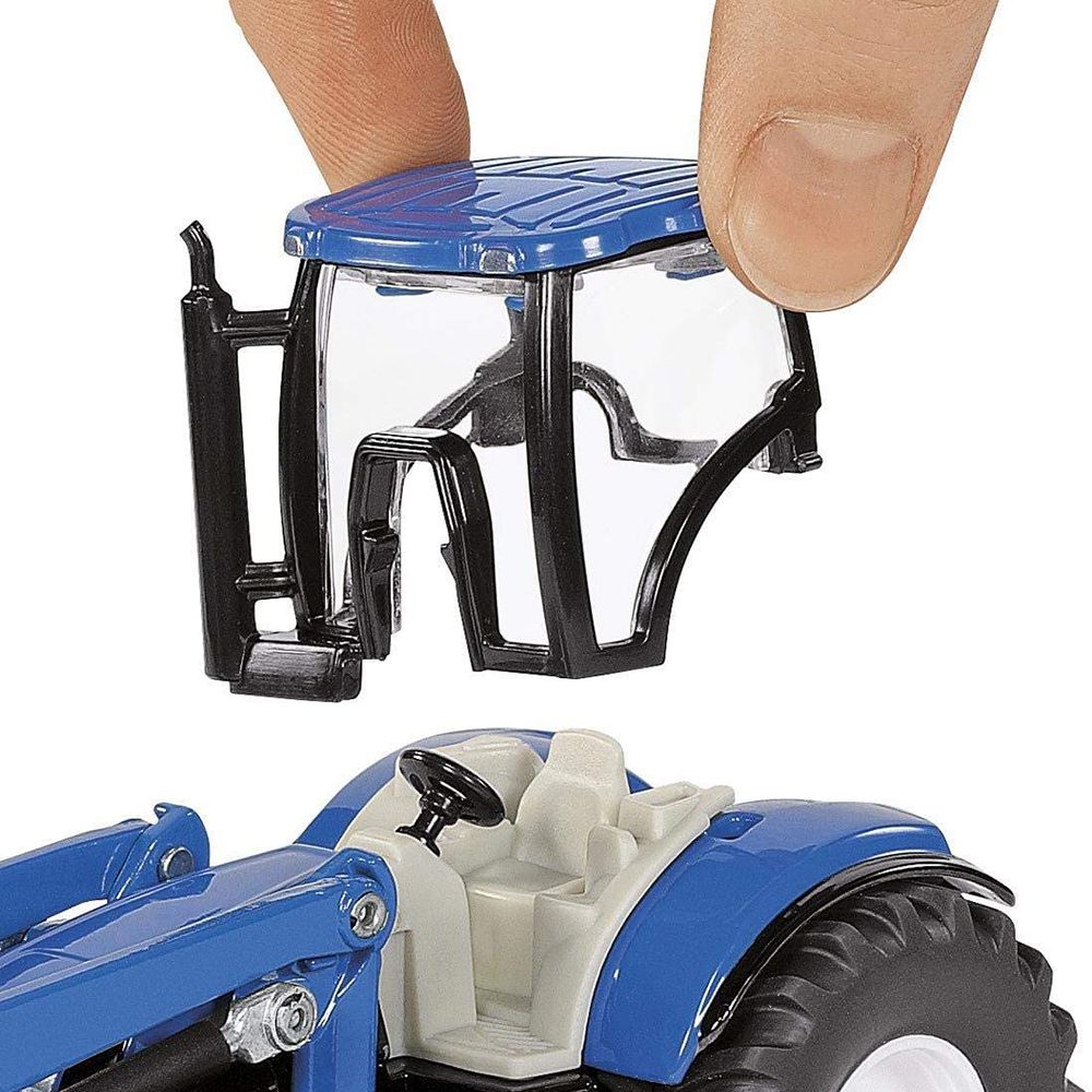 Трактор New Holland с ремарке