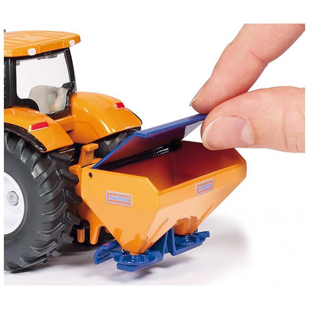 Трактор New Holland снегорин с разпръсквачка за сол