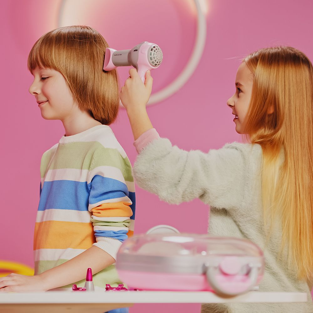 Детски фризьорски комплект в куфарче със сешоар Braun