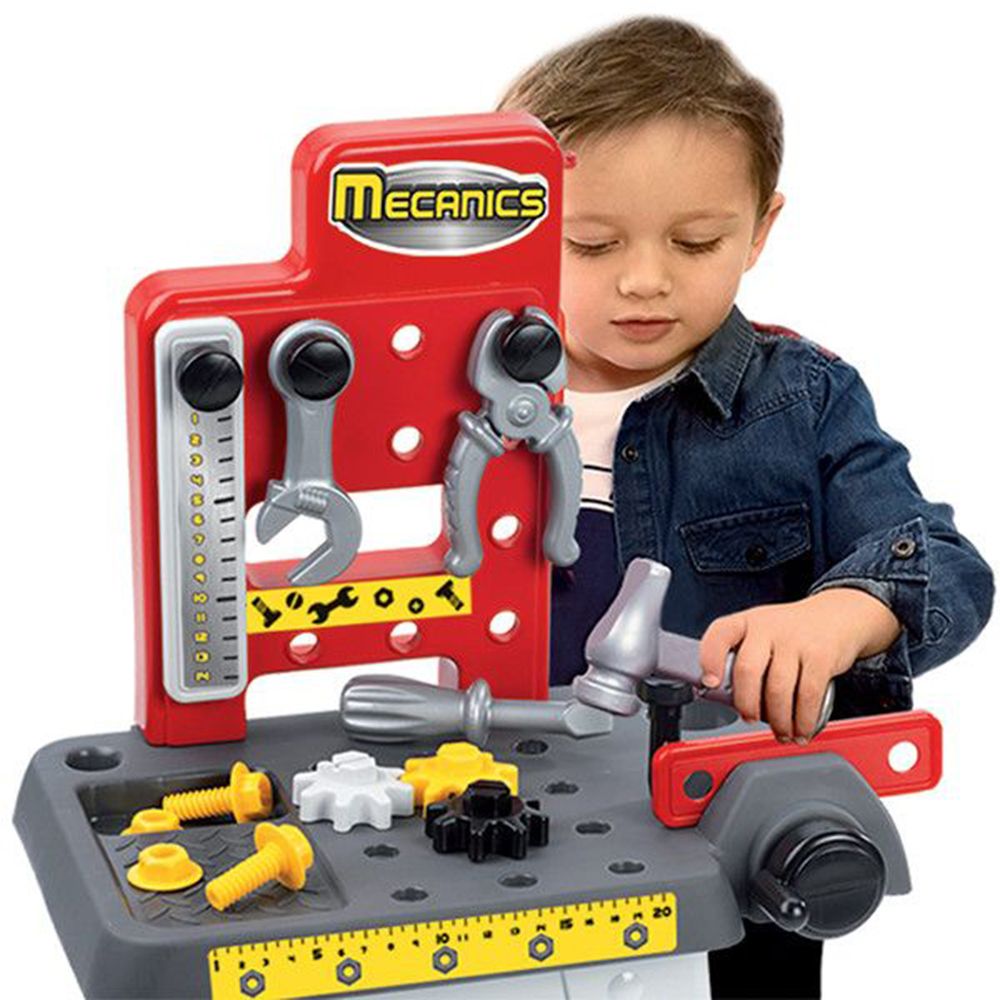 Детска работилница, Малкият майстор