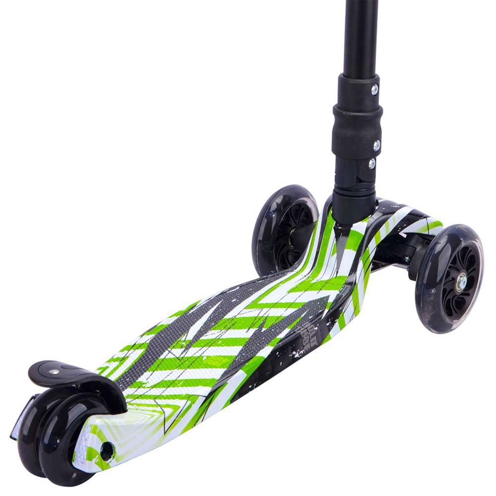 Голям скутер с три колела, Swift green