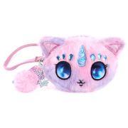 Пухкава малка чанта, Стела