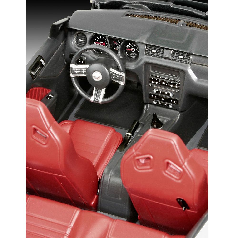 Сглобяем модел, Форд Мустанг 2014