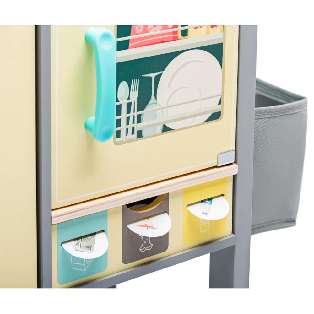 Детска дървена кухня, със звуци и светлини, Мия