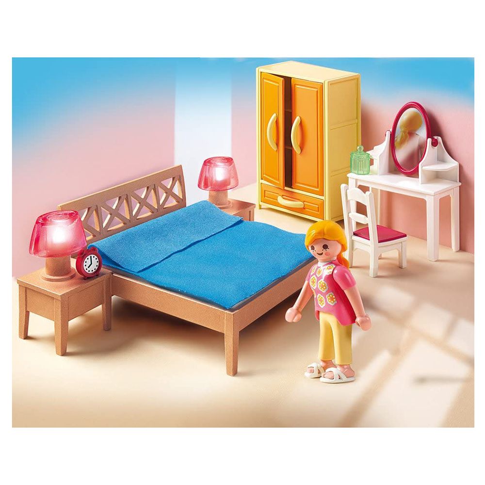 Обзавеждане за куклена къща - Спалня