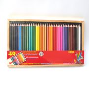 Цветни моливи - 40 броя в дървена кутия