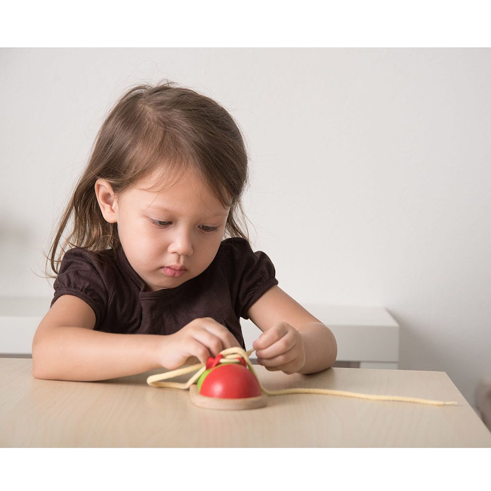 Дървена обувка, Завържи ме