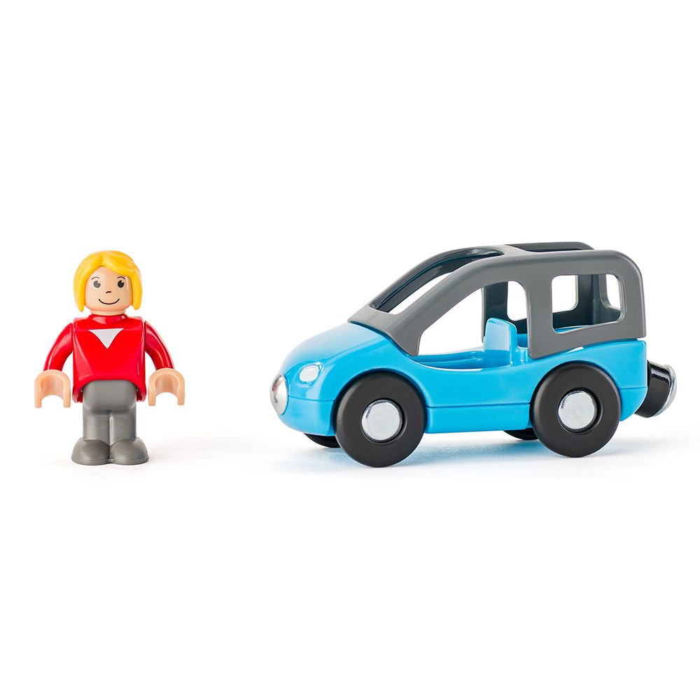 Дървен гараж, с колички и хеликоптер