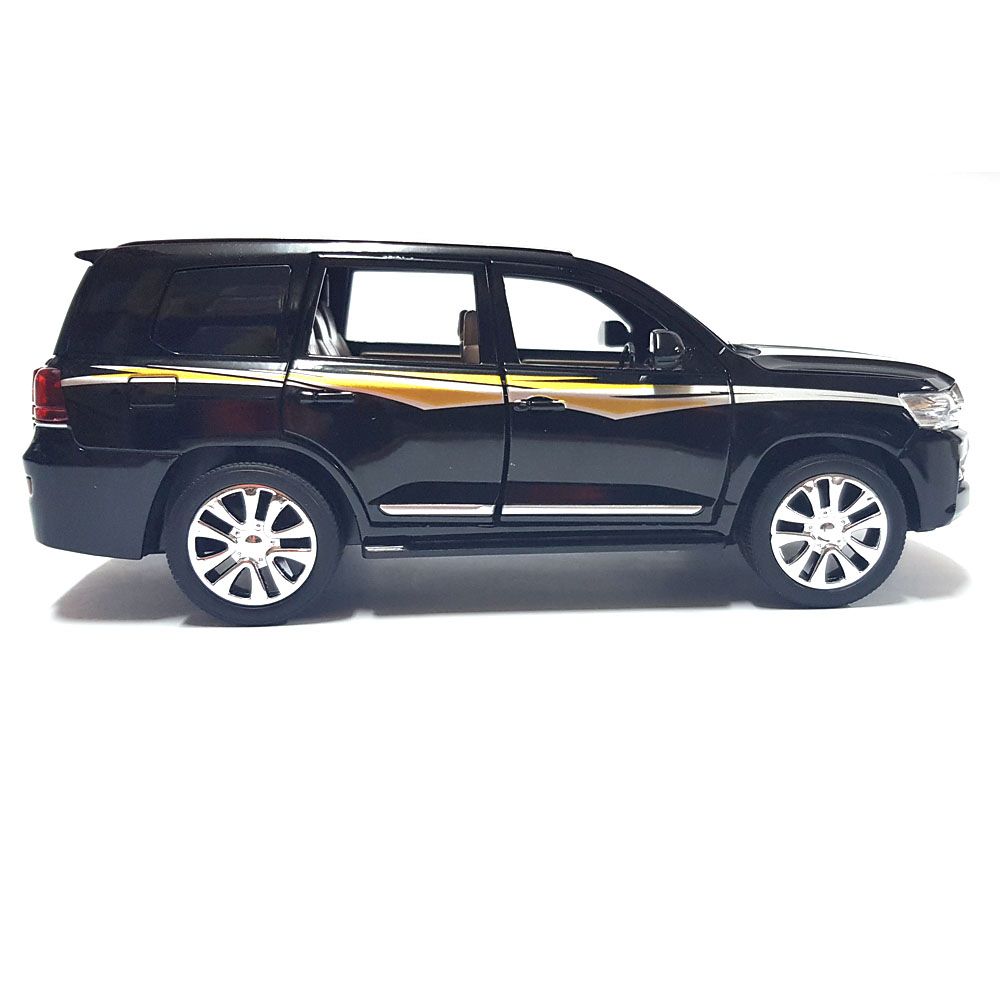 Метална кола, Toyota Land Cruiser 4x4
