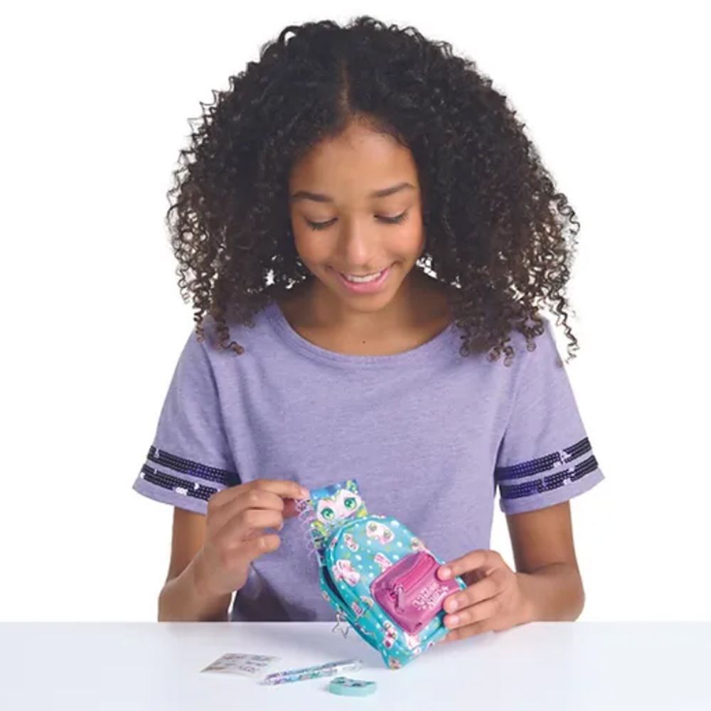 Мини раничка-ключодържател, с аксесоари