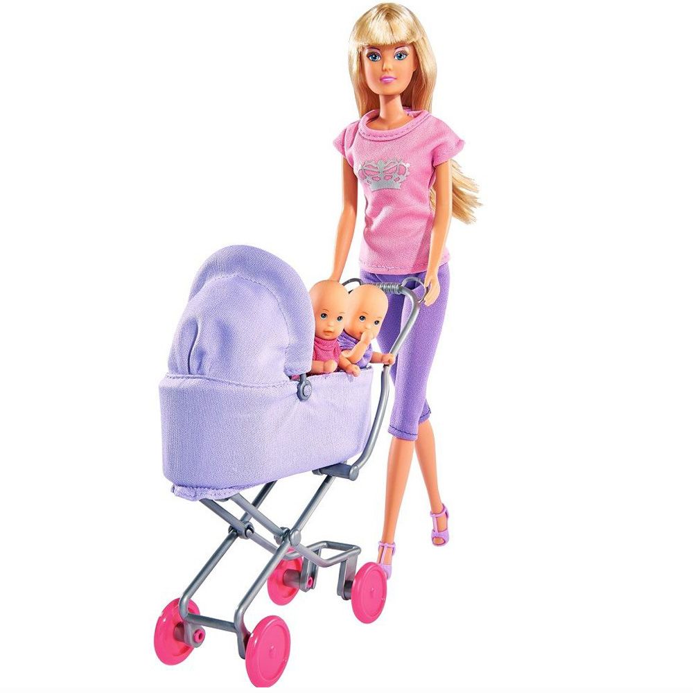 Кукла Стефи, с бебета на разходка