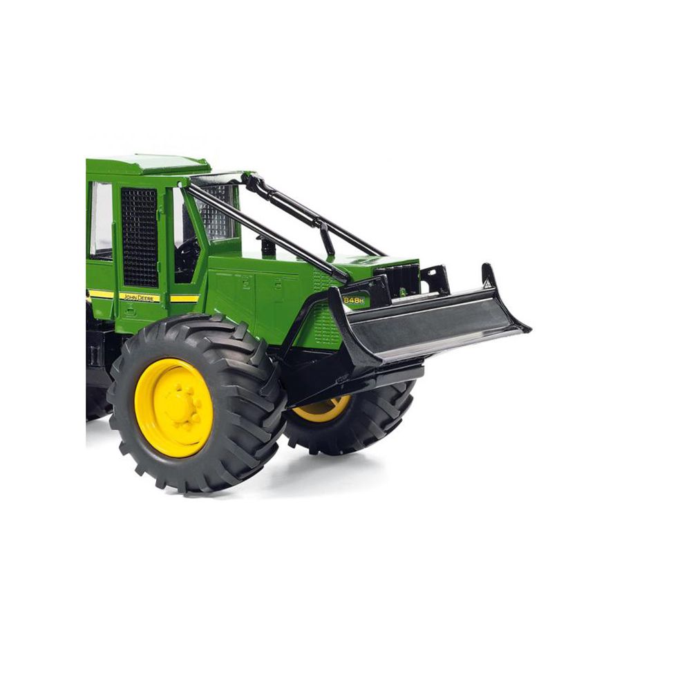 Високопроходим трактор John Deere Skidder