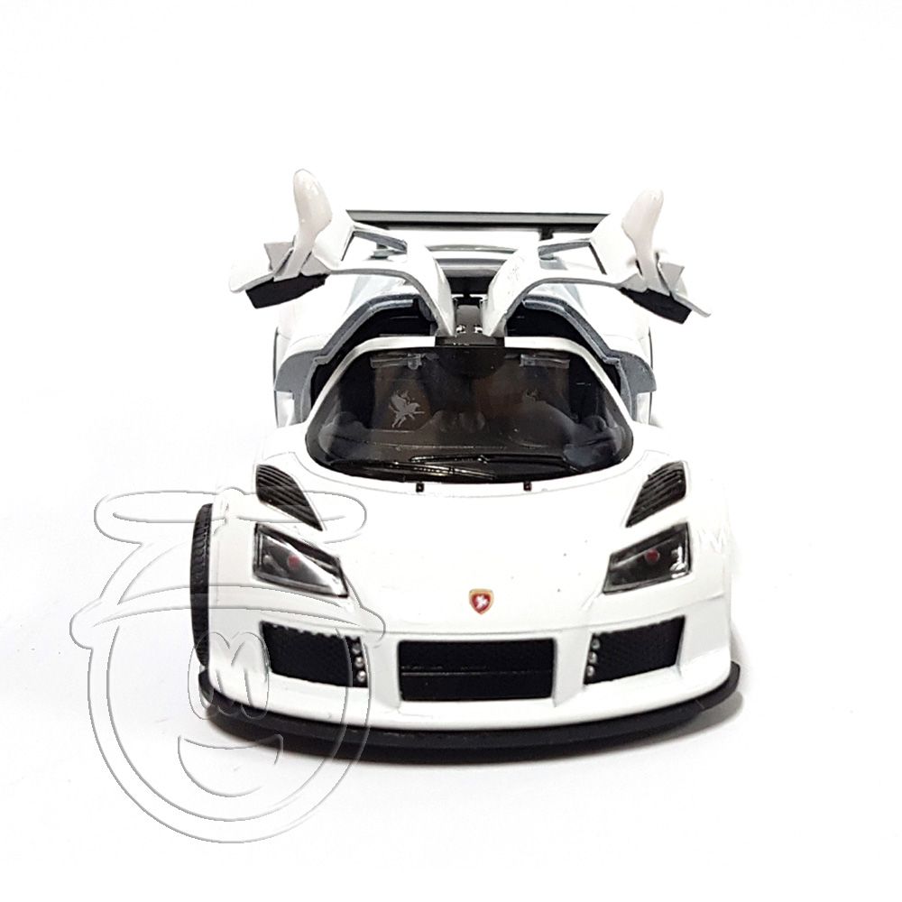 Метална кола, Gumpert Apollo Sport, 2010, бяла