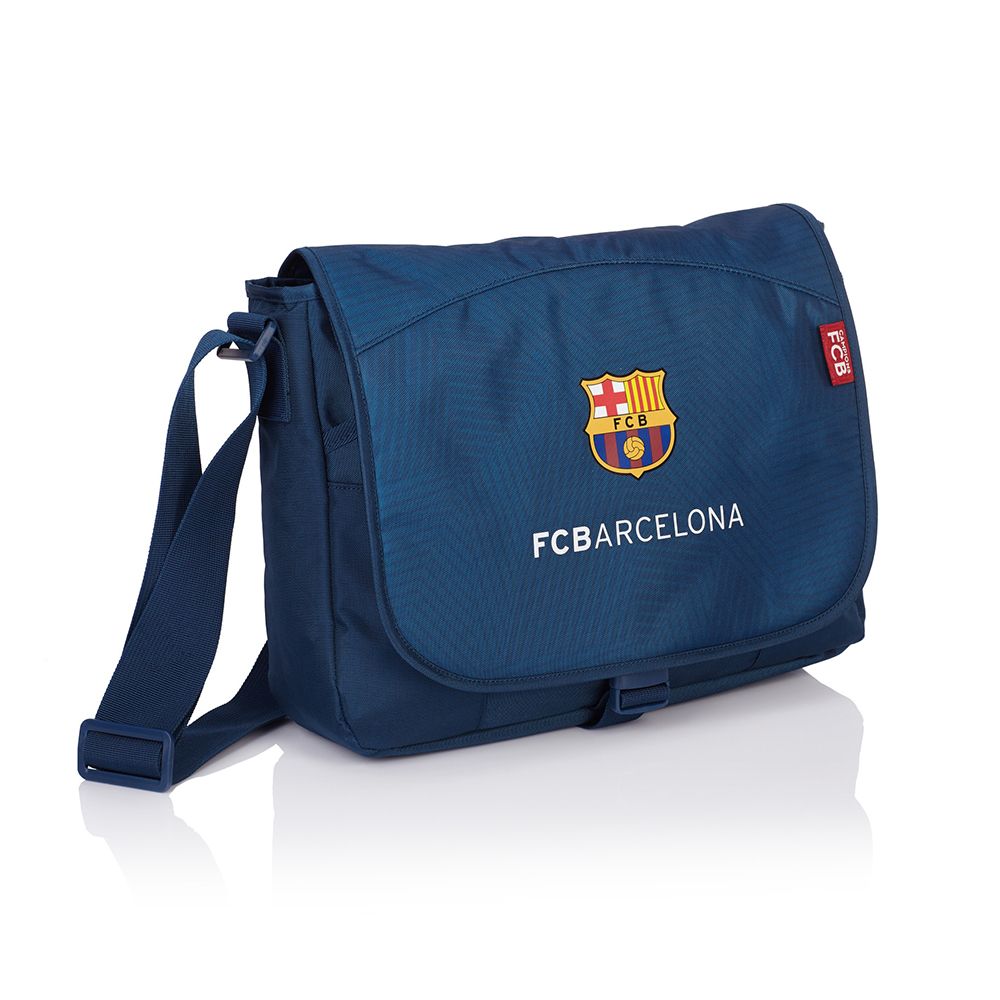 Чанта през рамо с 3 вътрешни джоба, FC Barcelona The Best Team 5