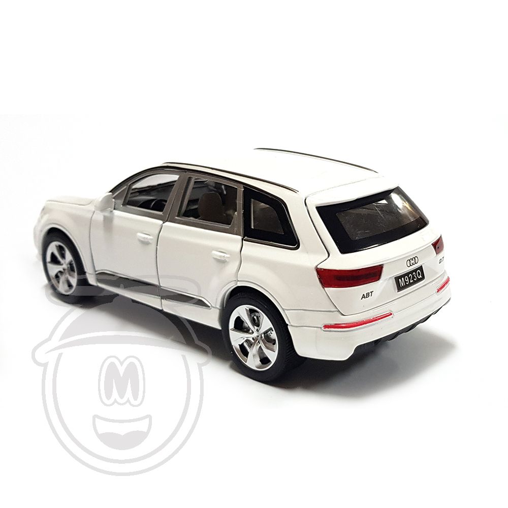 Метална кола, Audi Q7 ABT