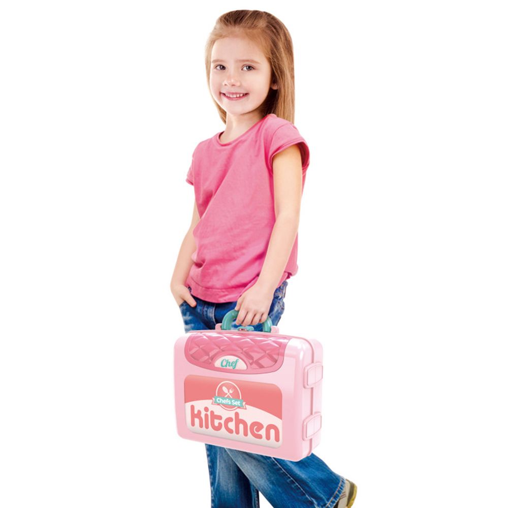 Розова кухня, куфар