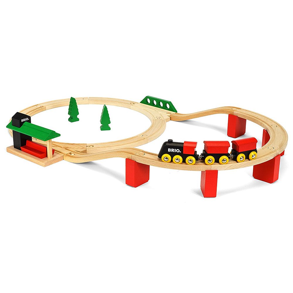 BRIO, Дървено влакче с релси и гара, луксозен комплeкт