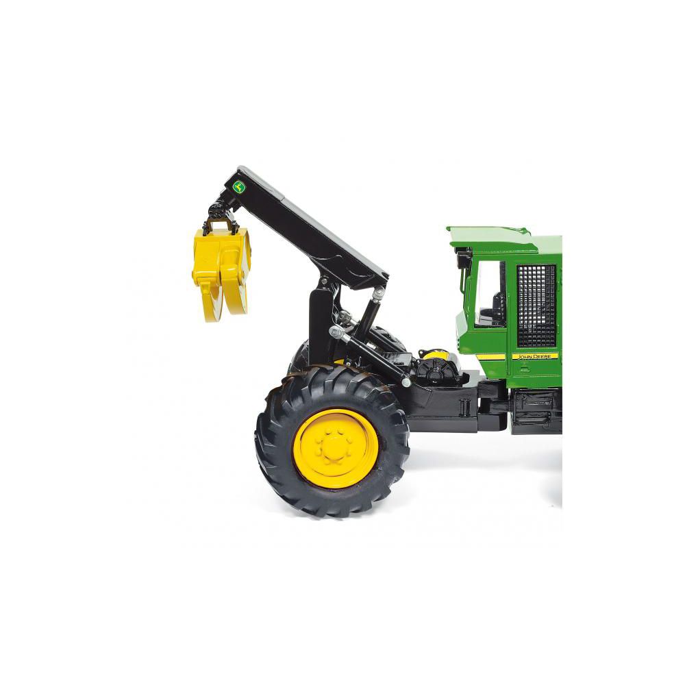 Високопроходим трактор John Deere Skidder