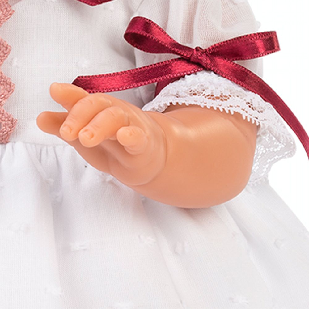 Кукла-бебе, Коке с бяла рокличка и шапка с дантели, 36 см