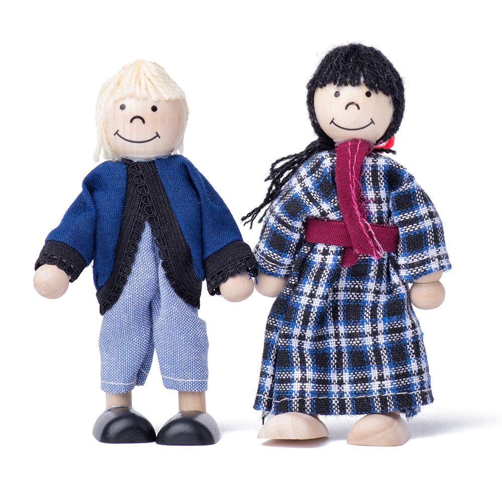 Дървена къща, с аксесоари и две кукли, Яна