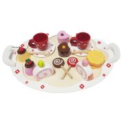 Дървен сервиз за кафе със сладки изкушения