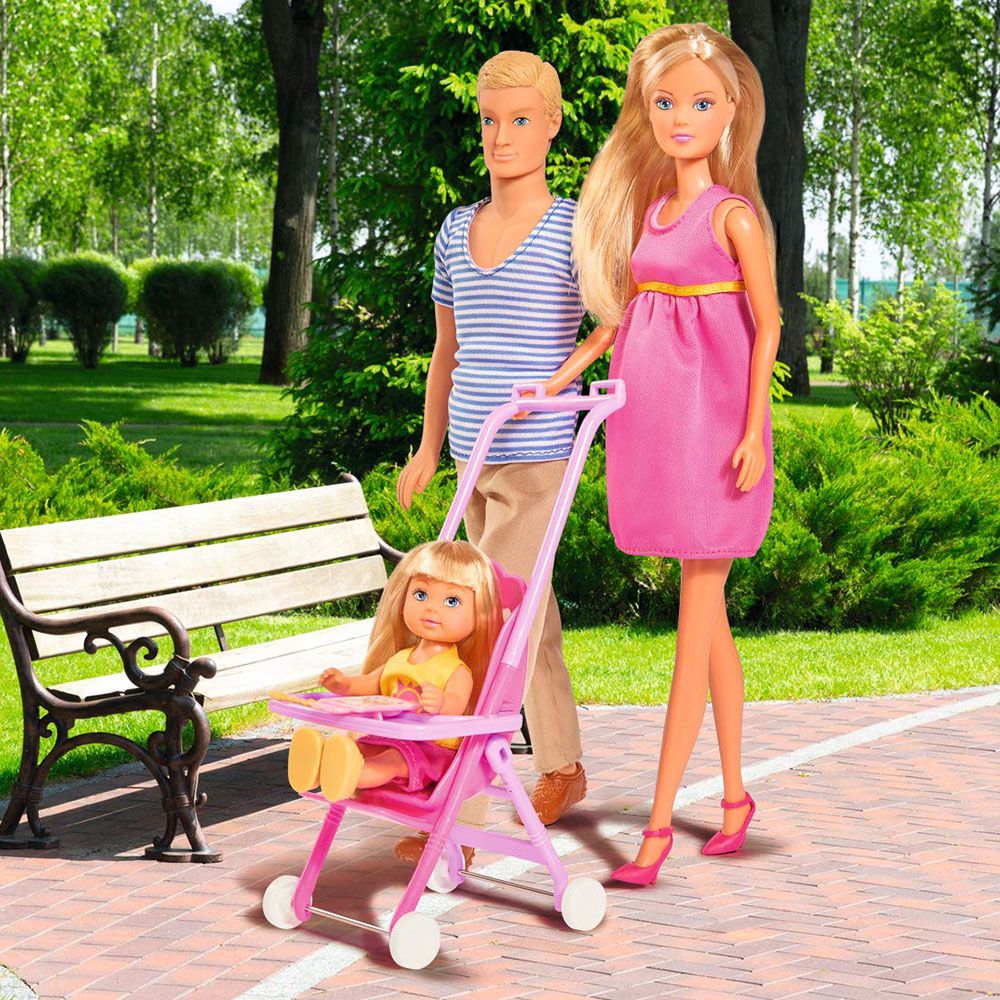 Кукли, Щастливото семейство на Стефани